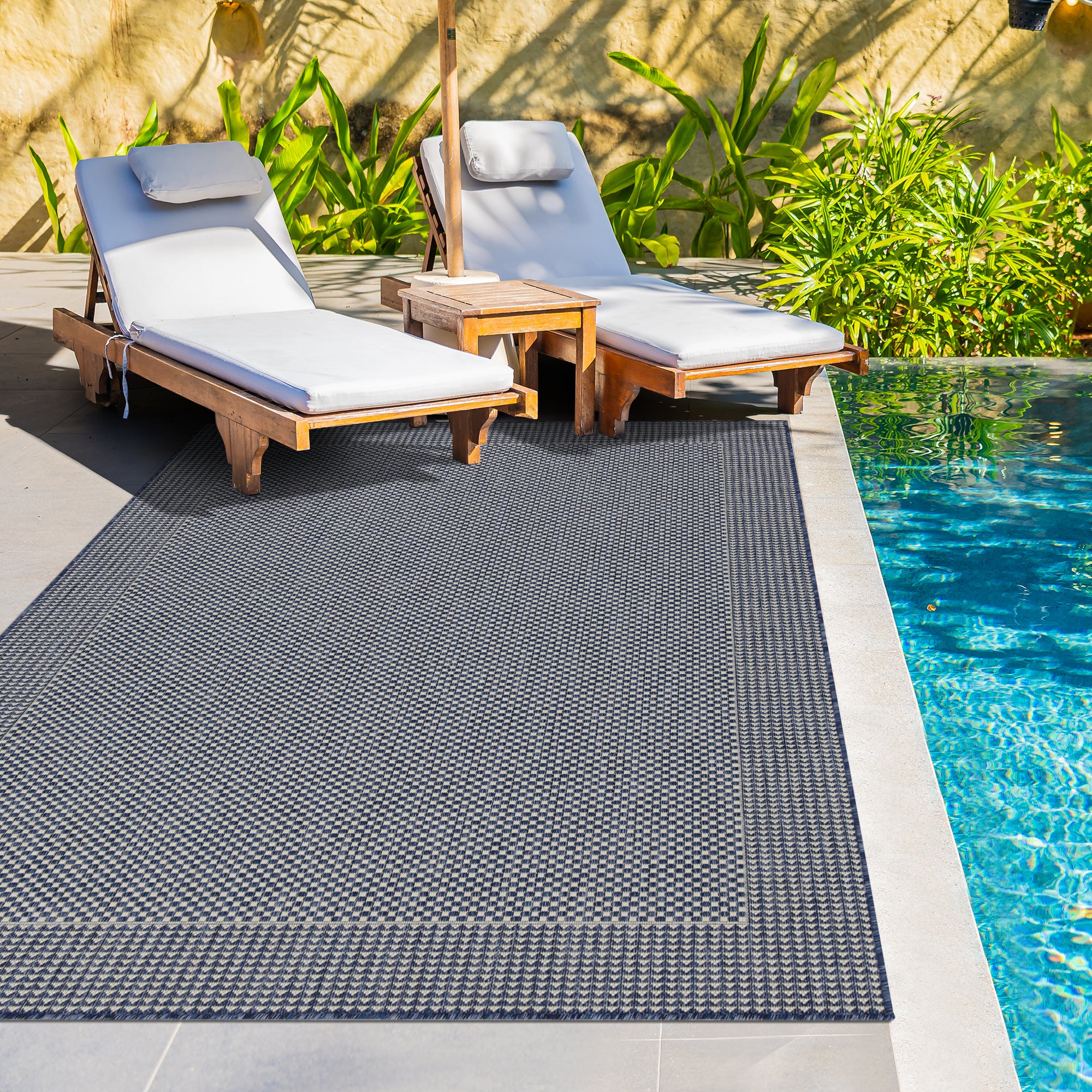 Outdoor Rugs Plain Collection Dark Blue Cream