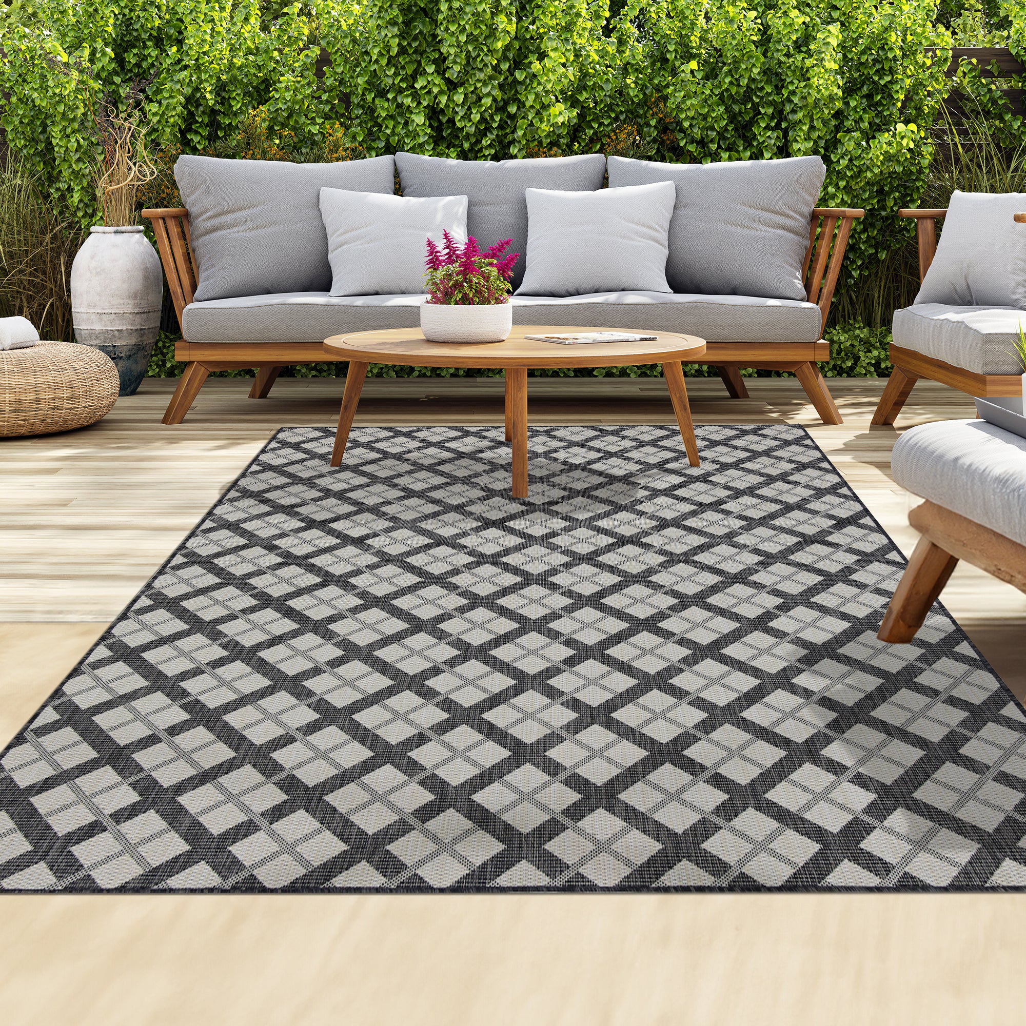 Outdoor Rugs Lined Collection Anthracite Cream