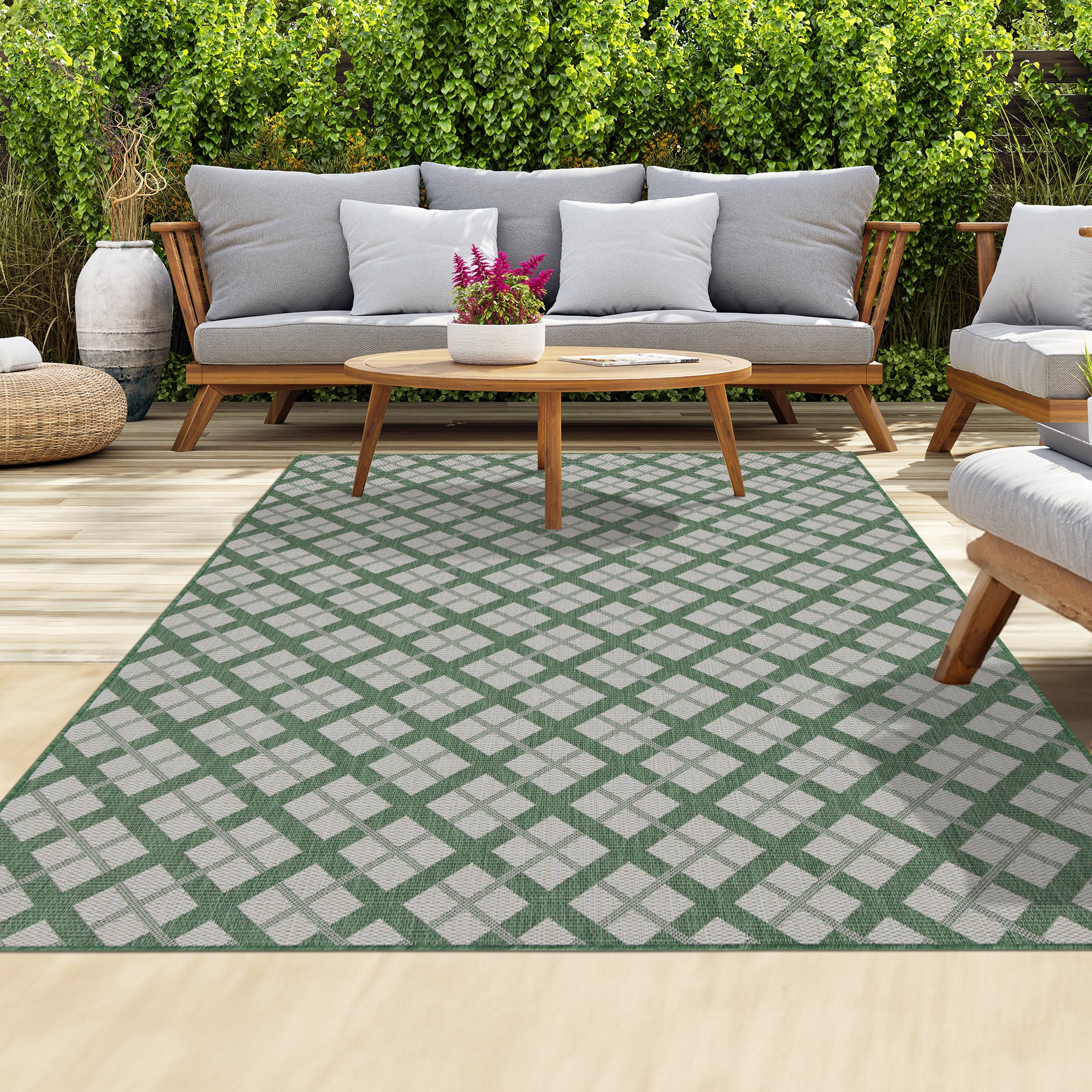 Outdoor Rugs Lined Collection Green Cream