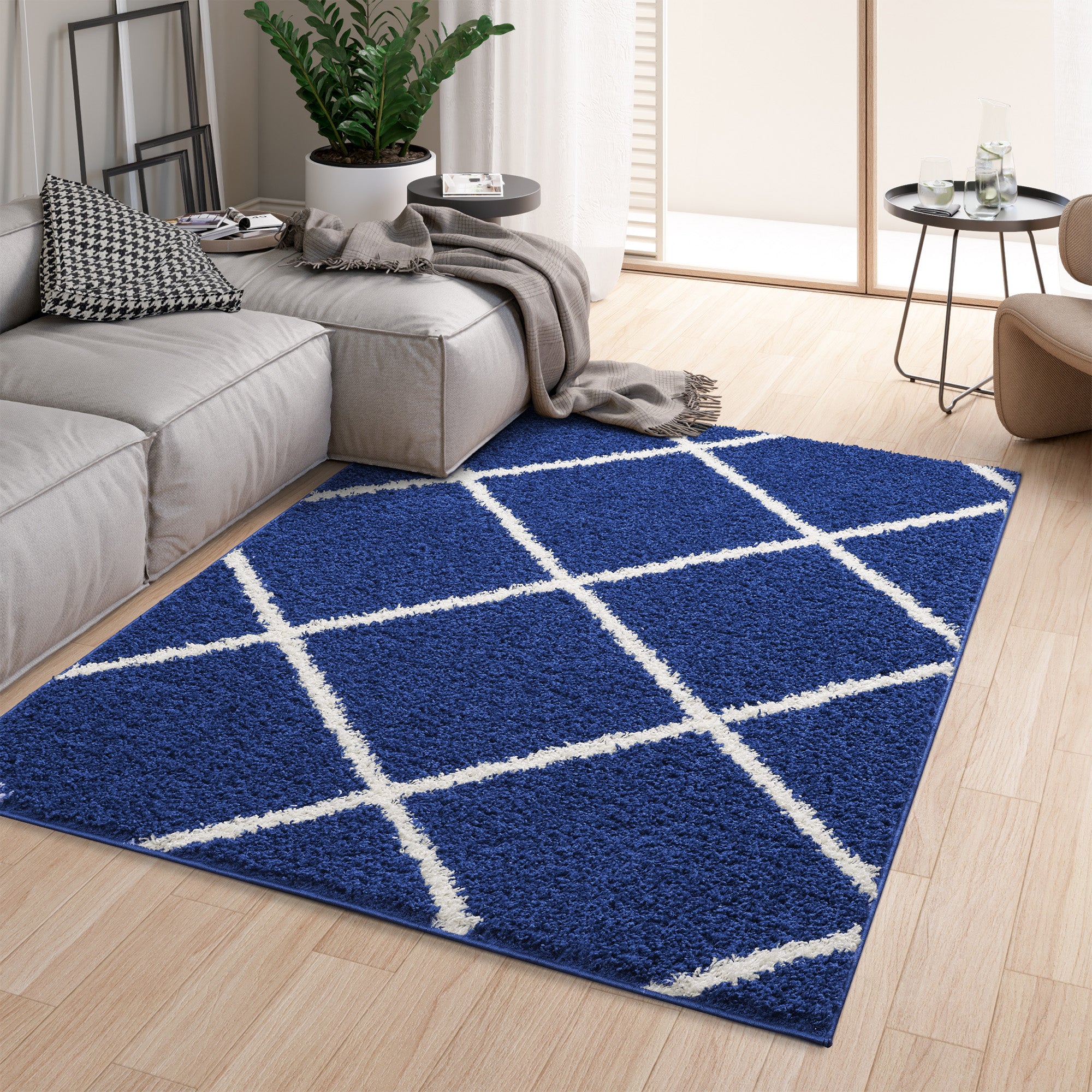 Shaggy Rug Lined Diamond Navy