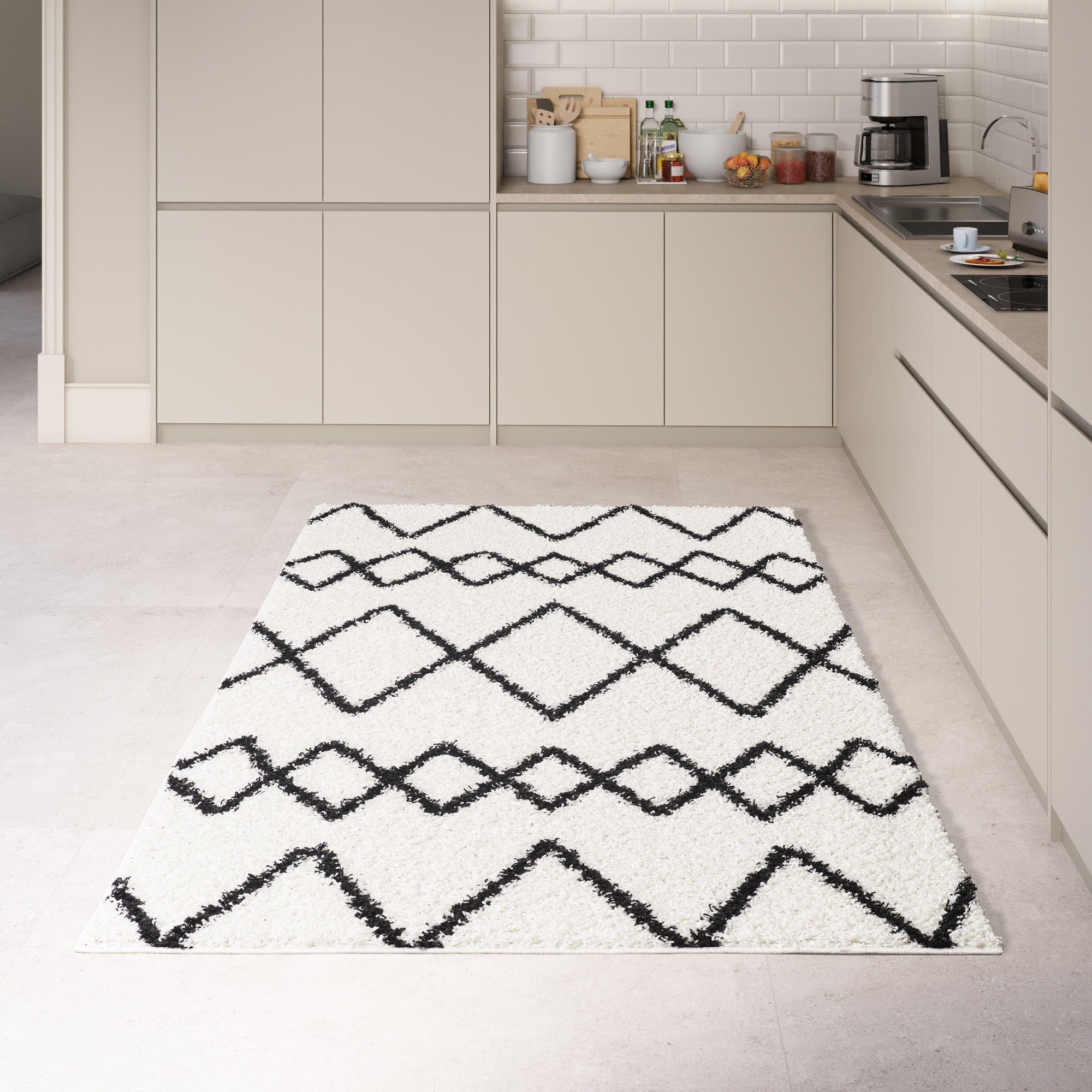 Shaggy Rug Lined Herringbone White/Black Line