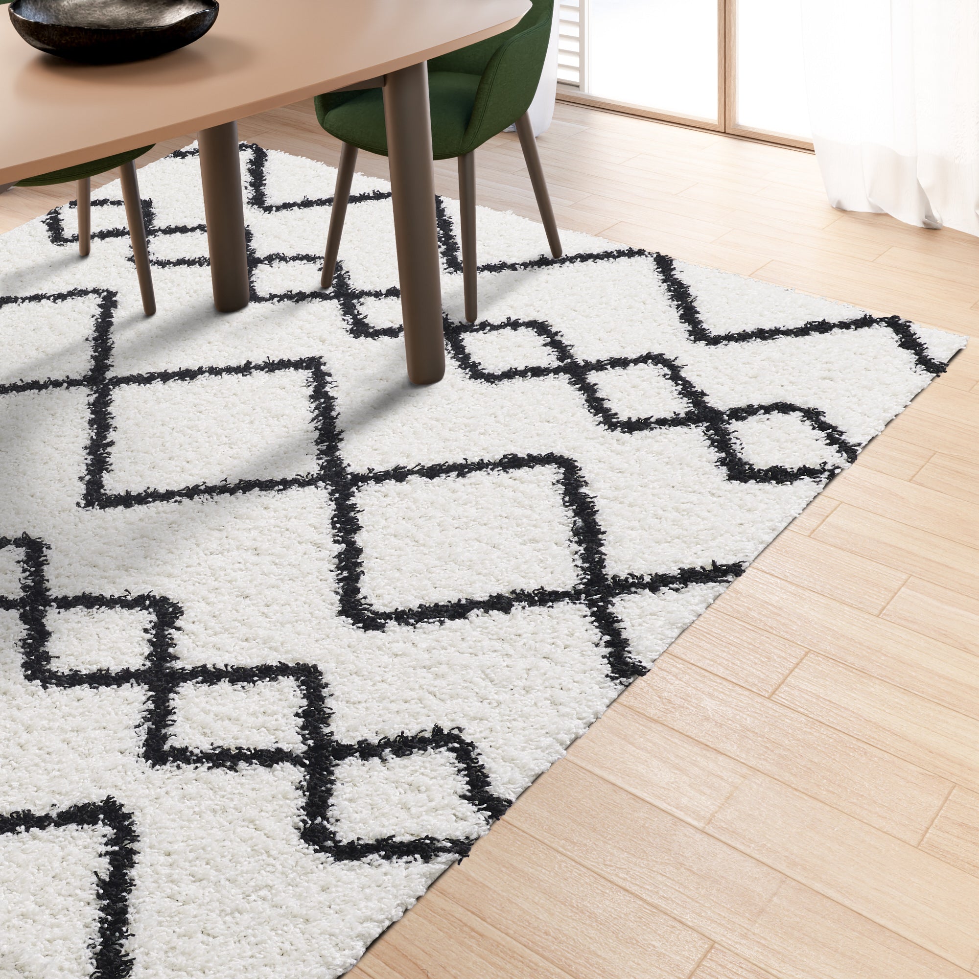 Shaggy Rug Lined Herringbone White/Black Line