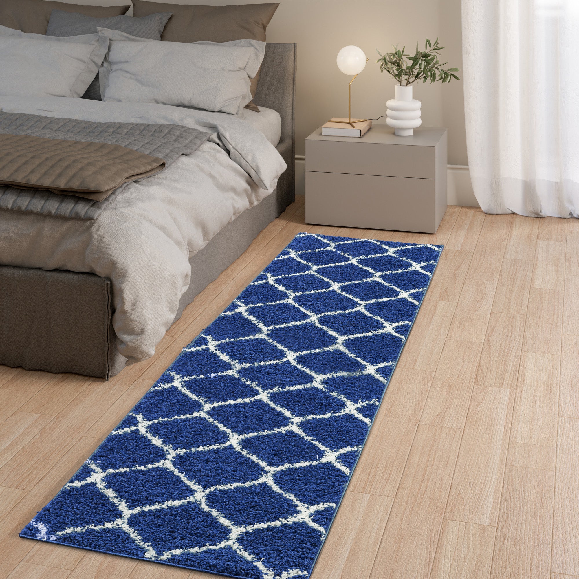 Shaggy Rug Lined Trellis Navy/Ivory