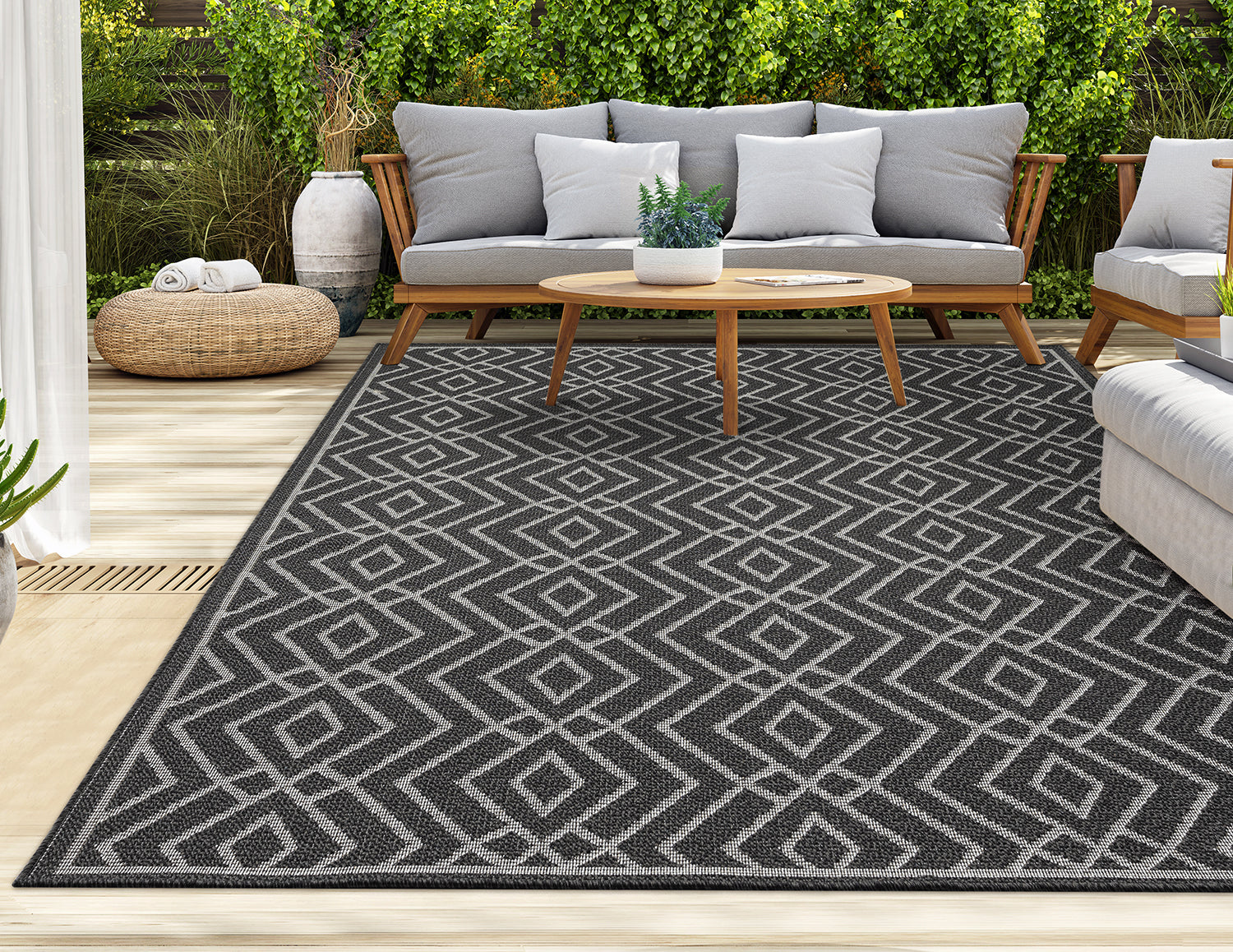 Outdoor Rugs Diamond Collection Anthracite Cream