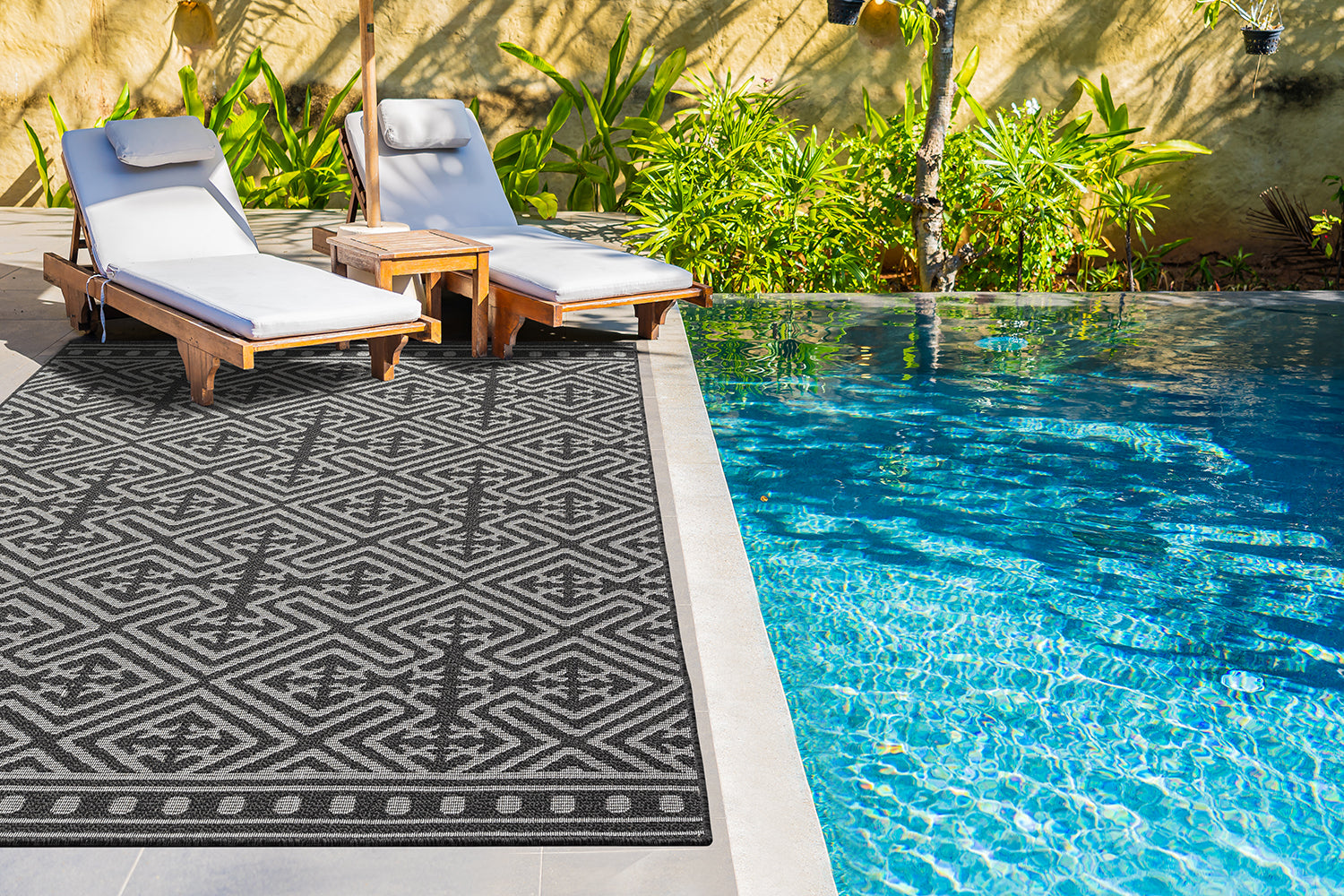 Outdoor Rugs Medallion Collection Anthracite Cream